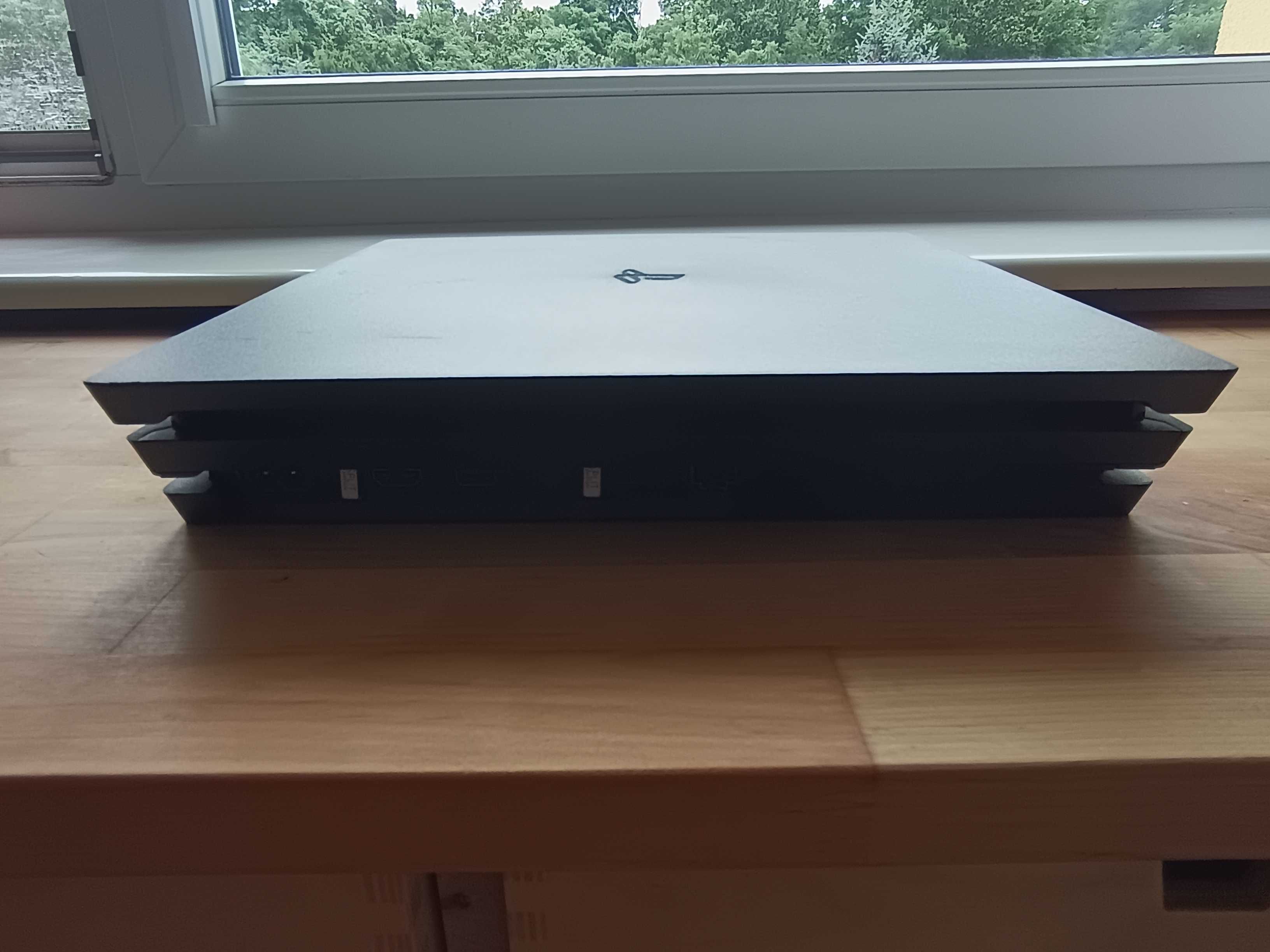 Konsola PlayStation 4 Pro 1TB 1000GB