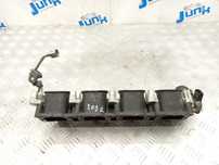 Впускной коллектор правый в сборе 079133110AT для Audi A8 D4 2009-2017