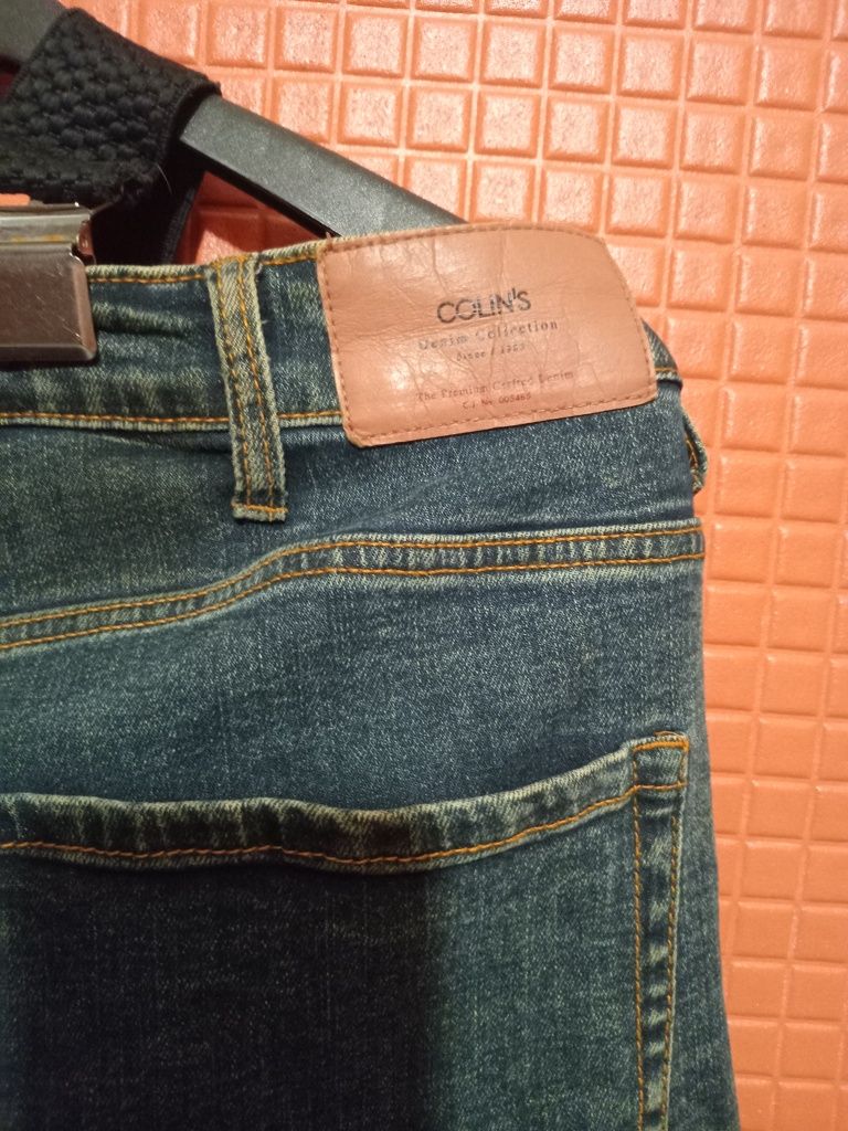 Шорты Colin's...