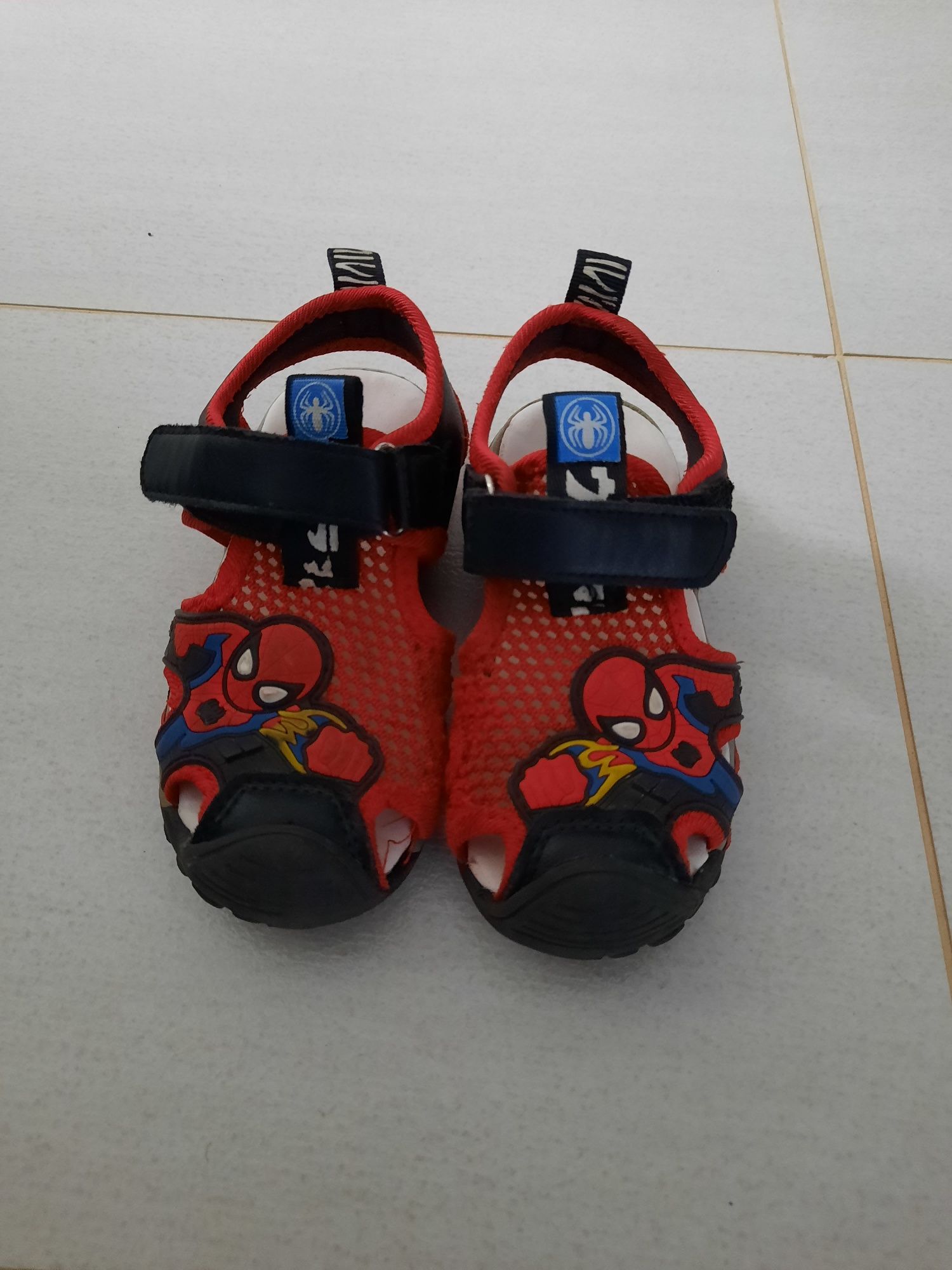 Sandalki Spiderman r 28