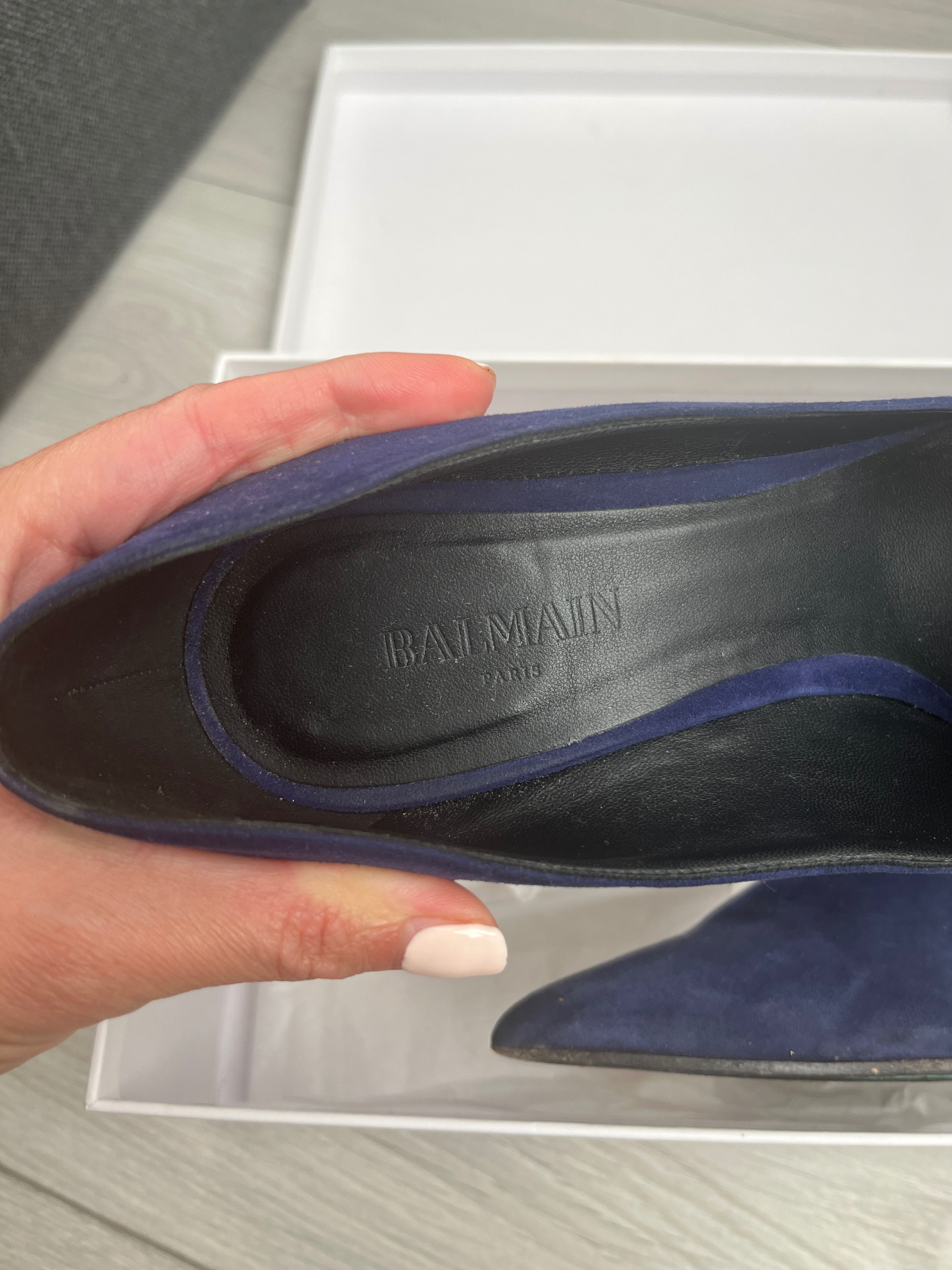 Buty Balmain 39 skóra zamsz granatowe szpilki złote obcasy czółenka
