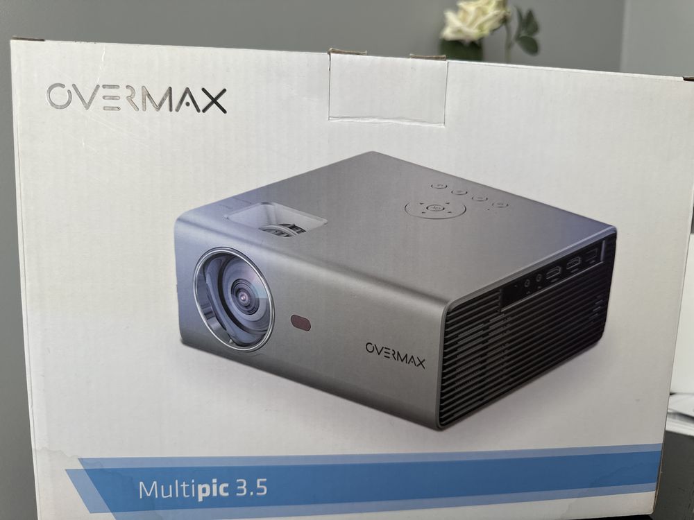Projektor overmax 3,5
