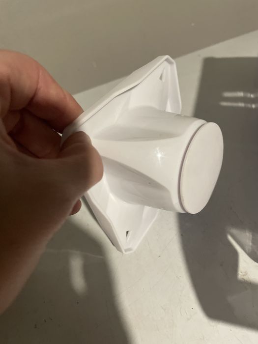 Utensílio de cozinha para cortar batatas e outros vegetais.