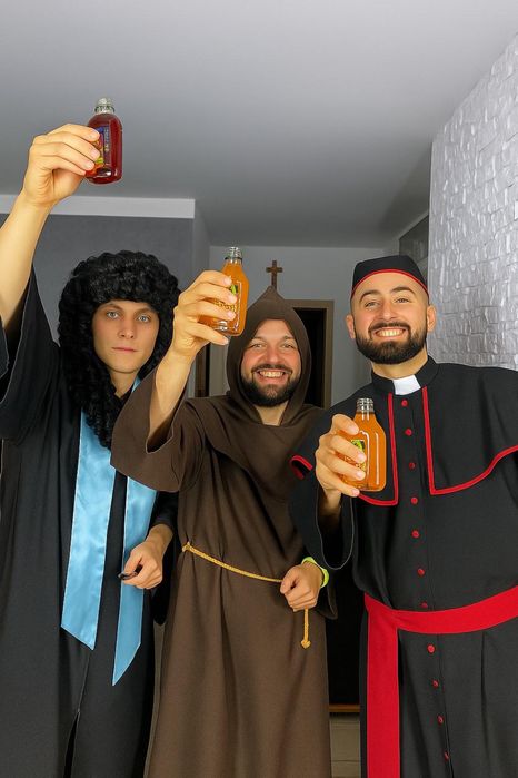 FOTOBUDKA 360 - Eventowy hit 2025! Wideościanka WYPIJ ZA ZDROWIE!