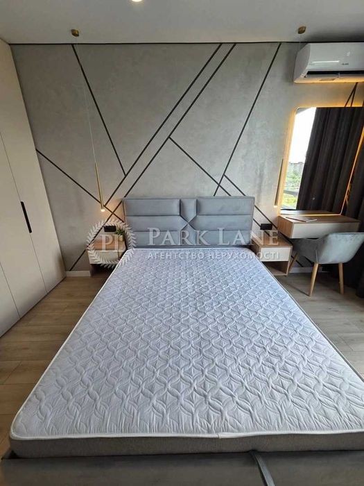 Продаж ЖК Варшавський 2 Виноградар Ретровіль метро Оболонь Нивки