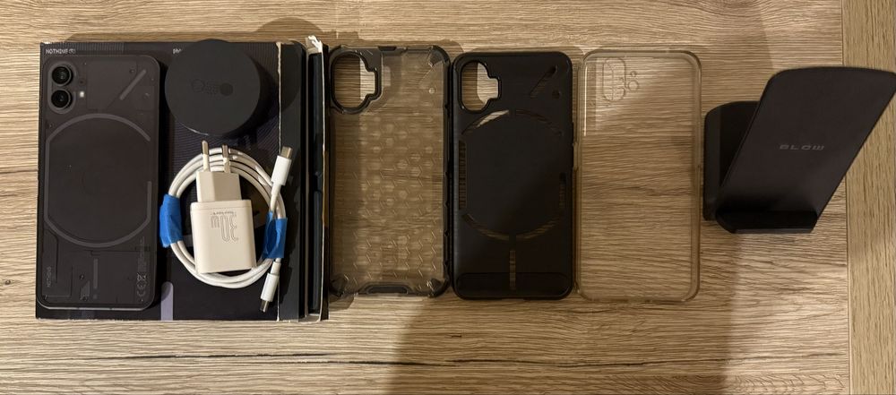 Nothing phone 1 + cmf buds pro