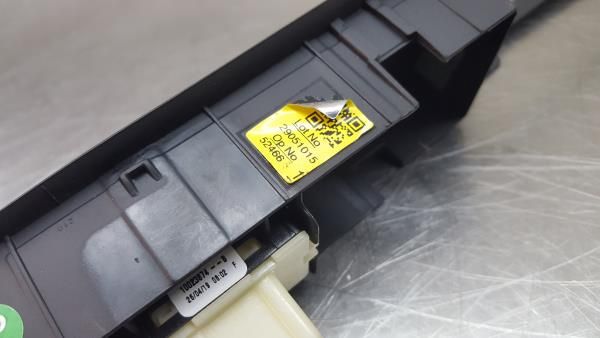 Comando / botão / interruptor vidros frente direito RENAULT Captur (J5