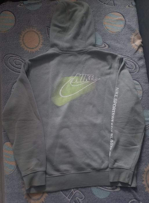 Nike Sportswear Standard Issue