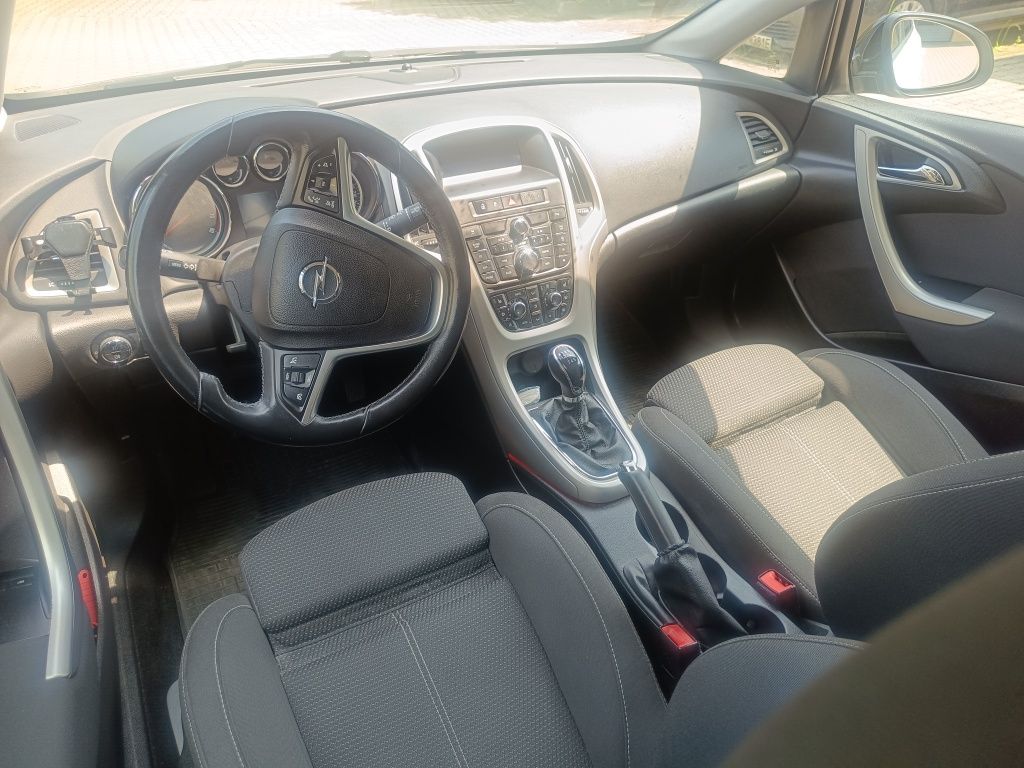 Opel Astra J 1.4T 140km.pakiet OPC, zarejestrowana