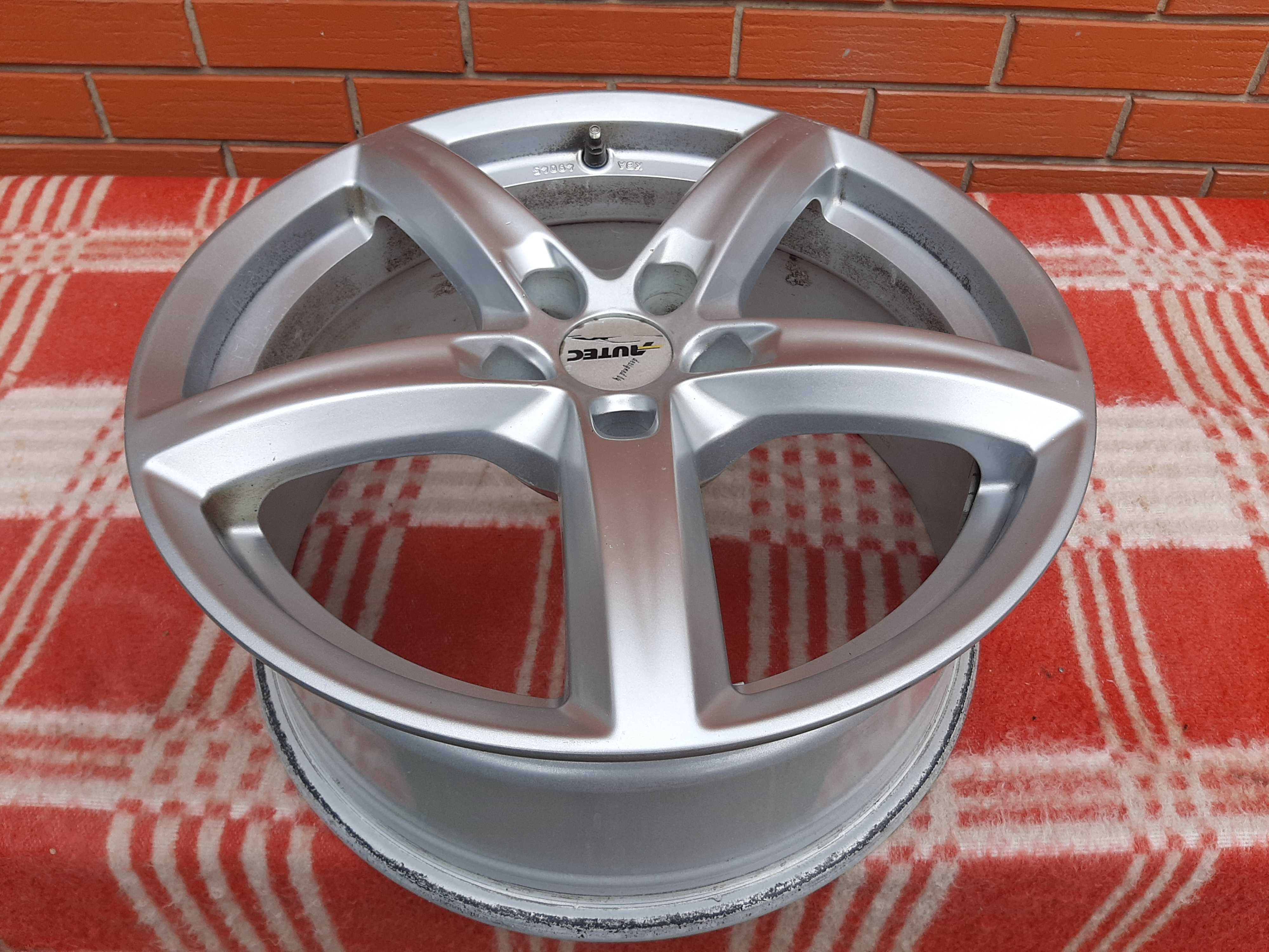 Диски Аutek модель Brock Alloy Wheels 7. J  5x R17 ET 45