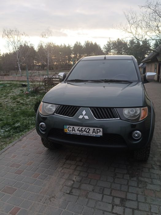 Продам Mitsubishi l200