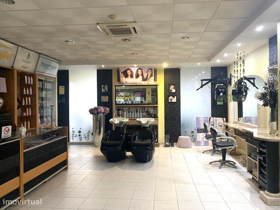 Aranguês - Loja com garagem - Excelentes àreas