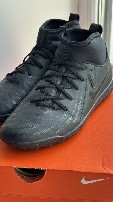 Бутси Сороконіжки футбольне взуття Nike Phantom Luna 2 оригінал