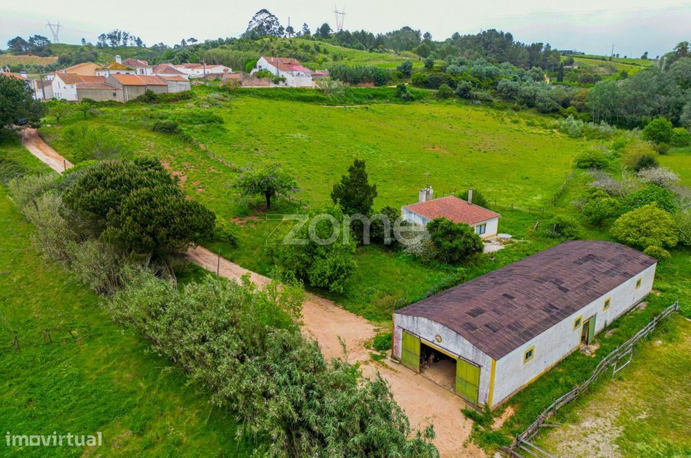 Terreno com Projeto Aprovado para Urbanização de Luxo em Torres Ved...