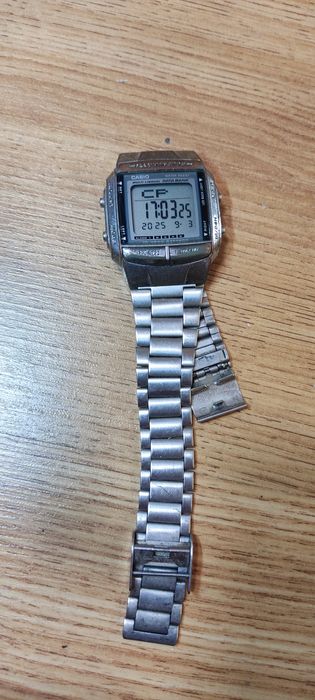 Часы Casio DB360