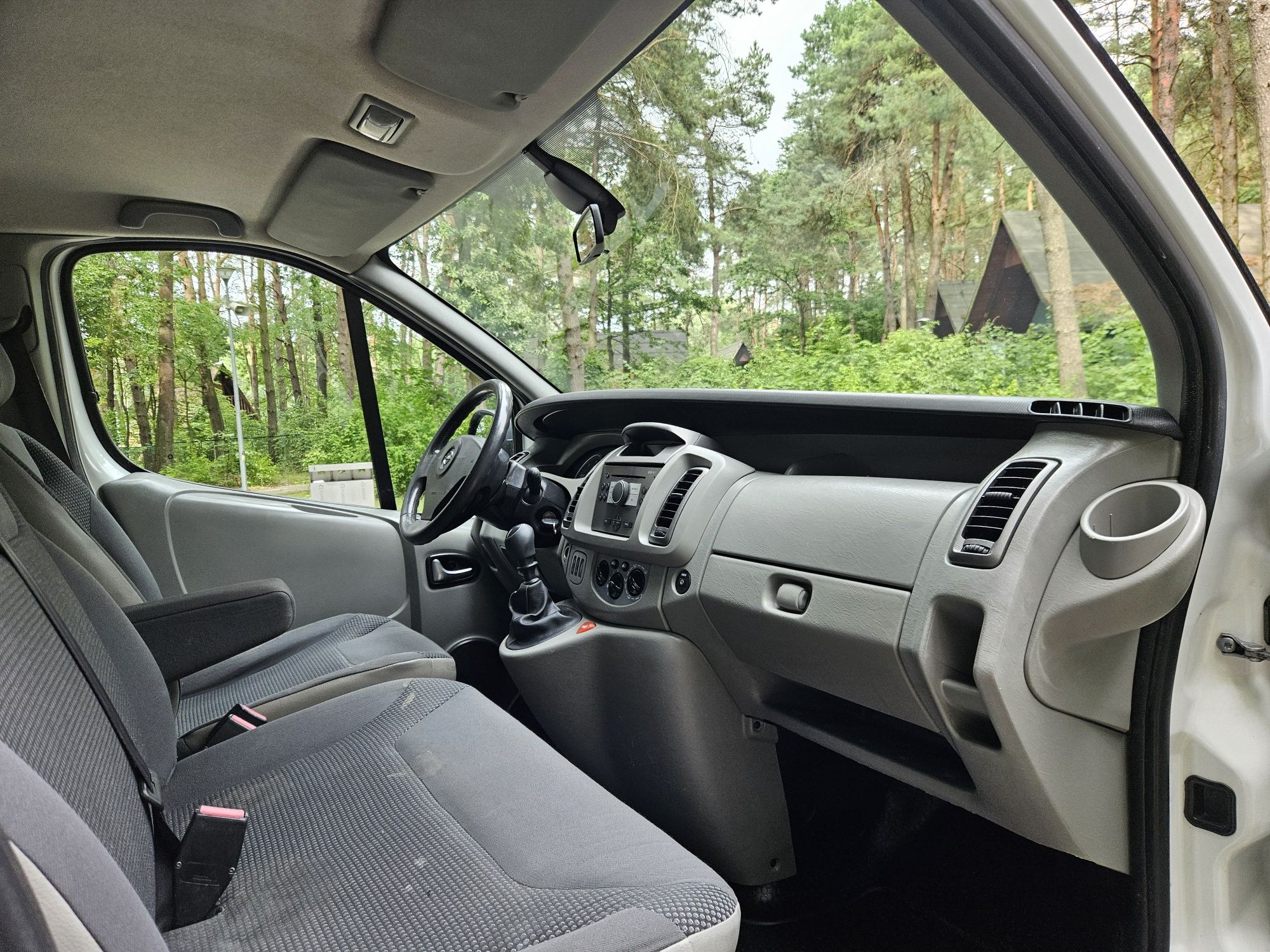 Opel_Vivario_L2H1_Long_bardzo_ładny_niski_przebieg_Klima!