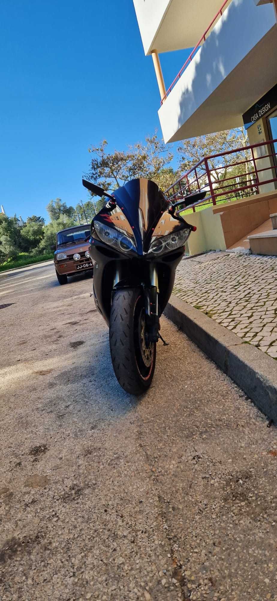 r1  yamaha  de 2005