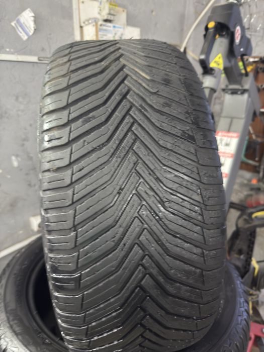 Колеса/резина/гума 235/45R18 Michelin crossclimate 2