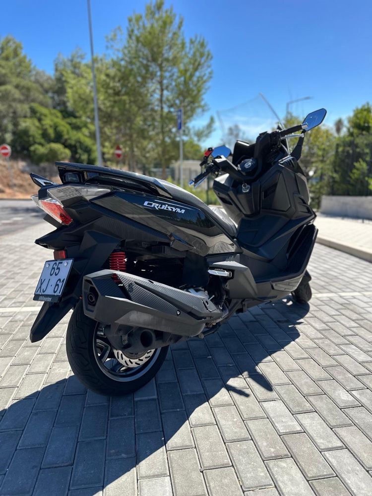 Cruisym 300 Sym .