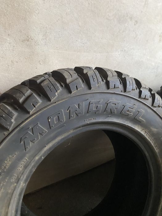 30x10r15 Mongrel Kanati - COMO NOVOS