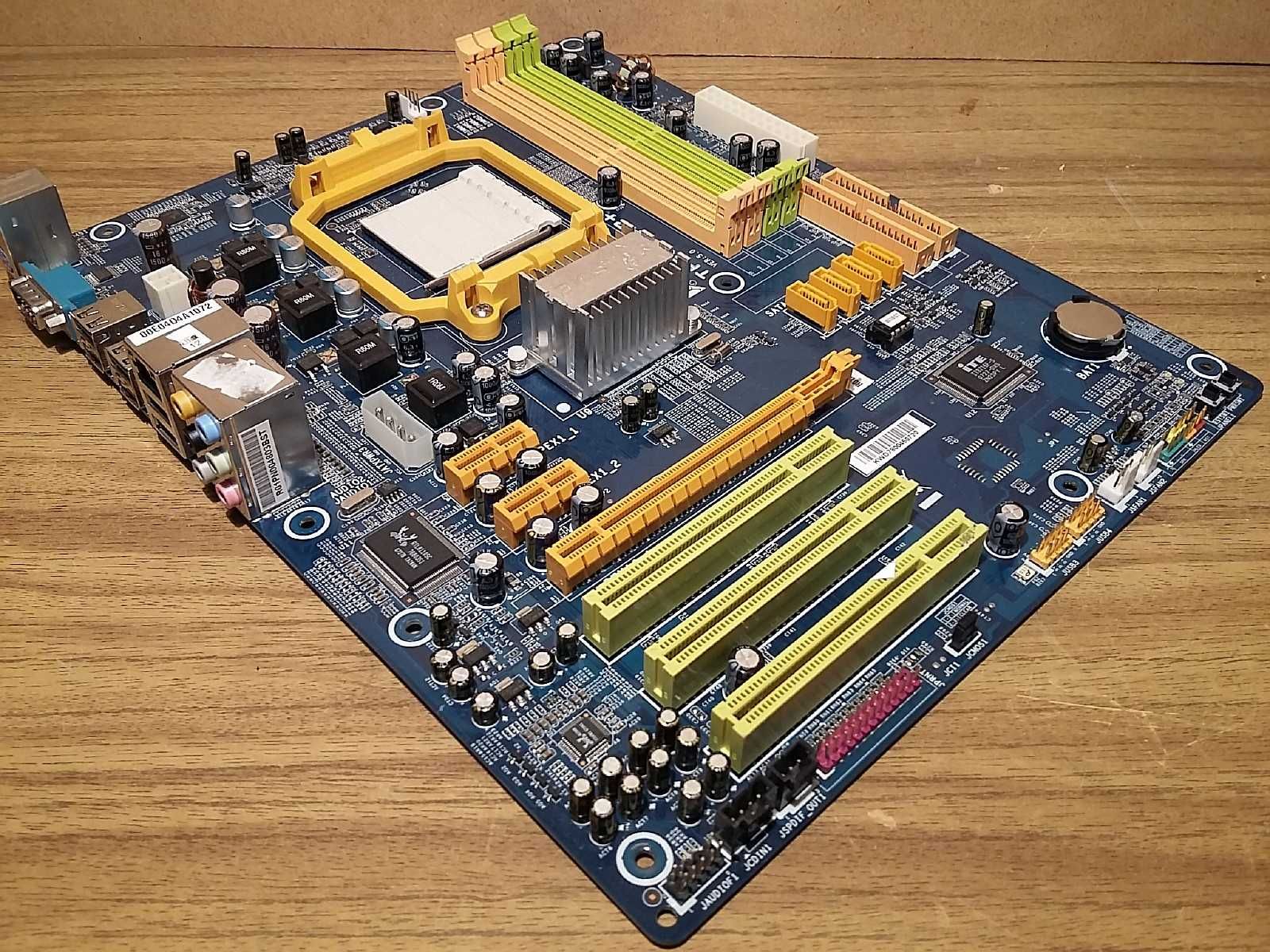 Материнская плата Biostar TF560 A2+ (Socket AM2+/AM2) Motherboard