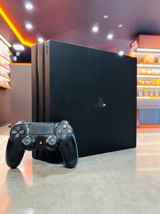 Sony PlayStation 4 Pro 1Тб у Відмінному стані+безкоштовна гра на вибір
