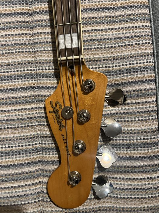 Squier cv jazz bass - baixo eletrico