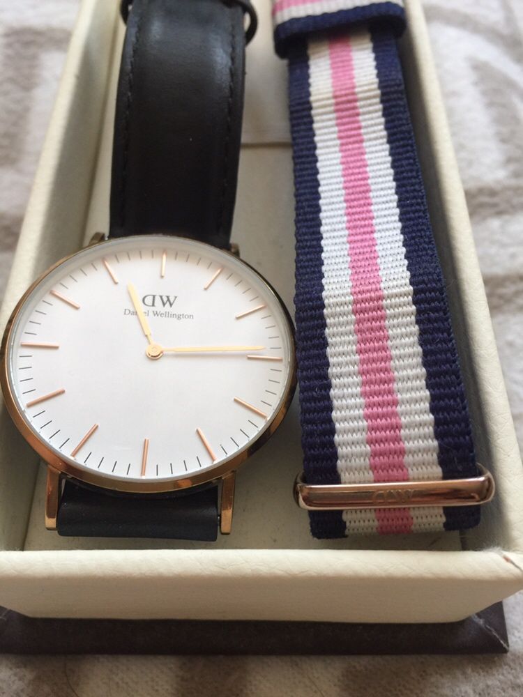 Daniel Wellington DW z kolekcji Classic 36 mm zegarek i dwa paski