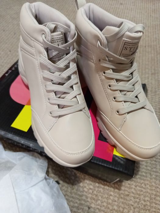 Ботинки демісезон р.38