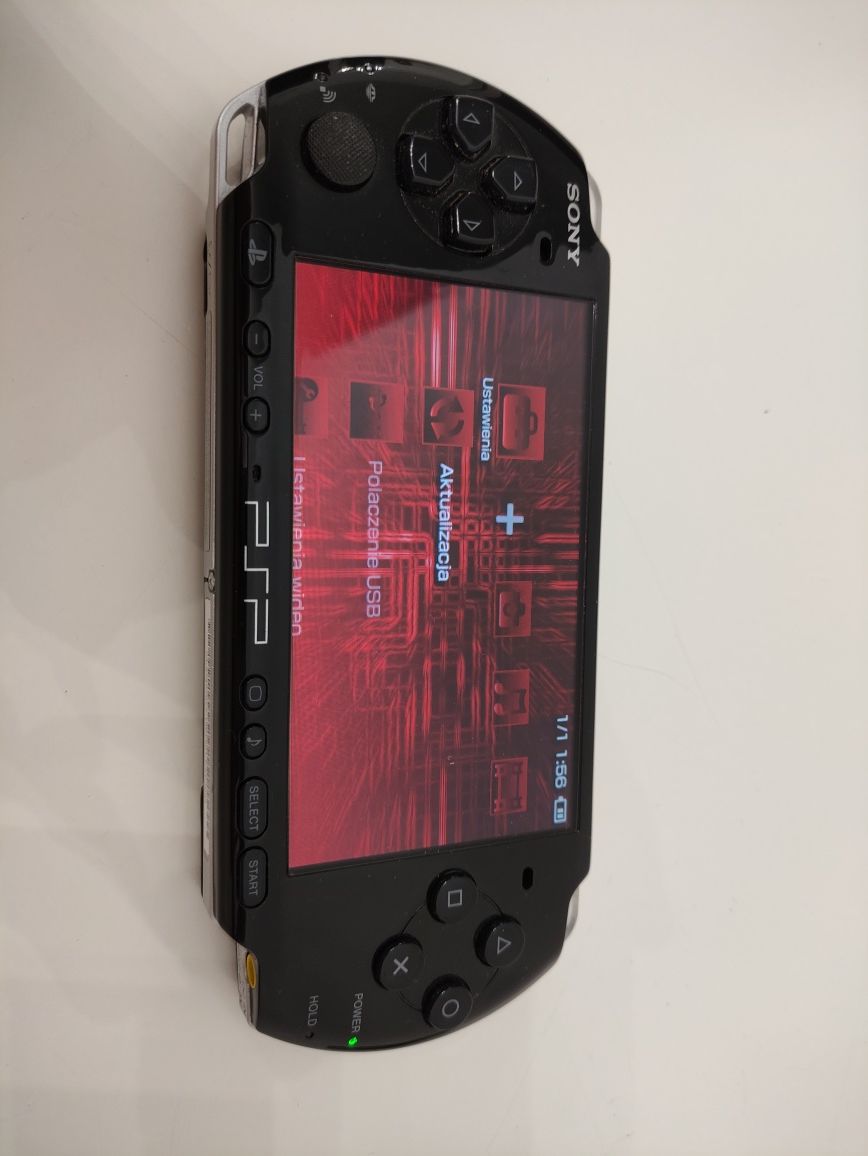 Sprzedam PSP model z Wi-Fi z Grami