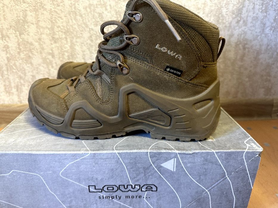 Оригінальні  берці - Lowa Zephyr