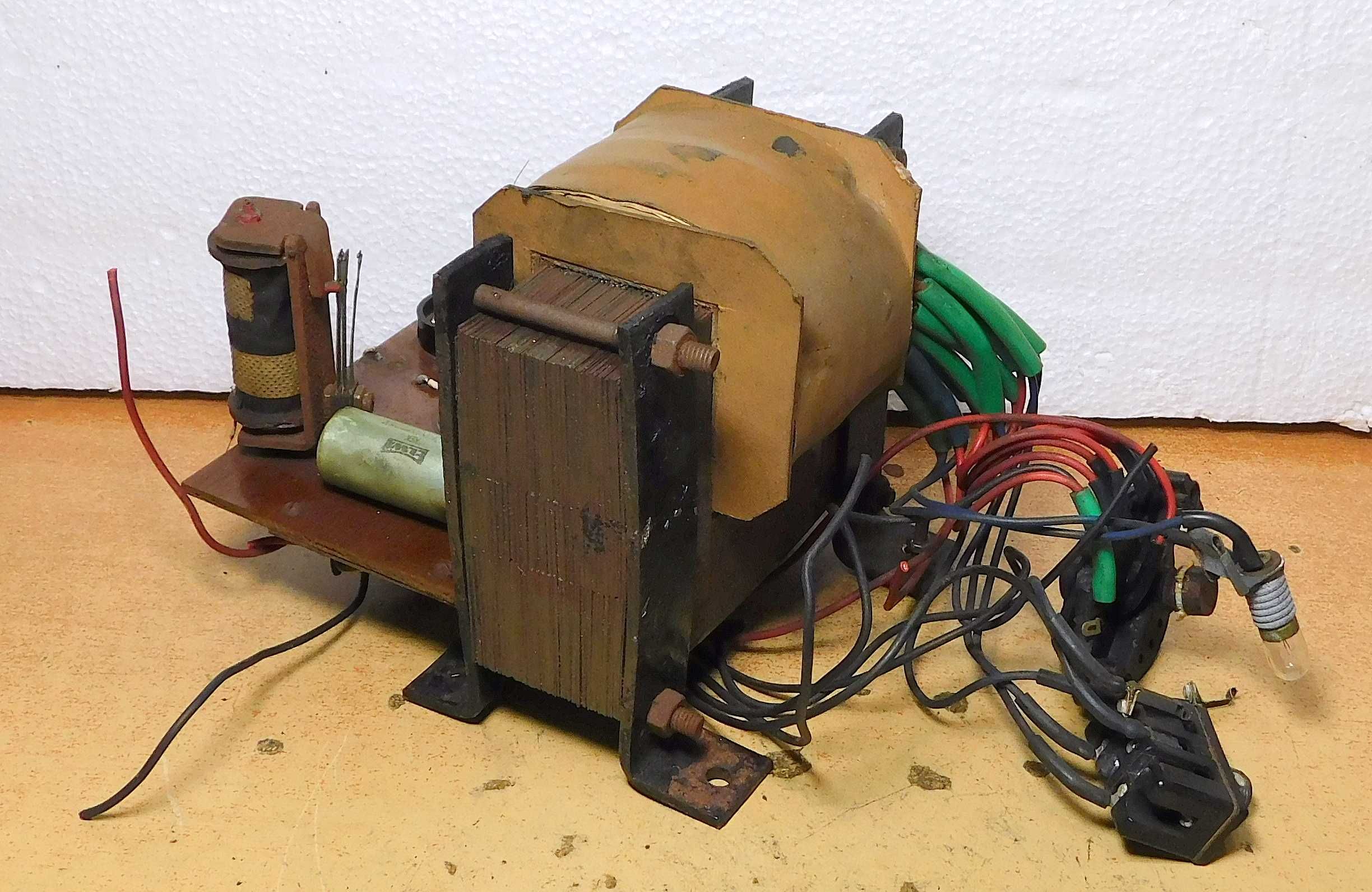Transformator stabilizatora regulatora napięcia 220V RNN 65 [M4]