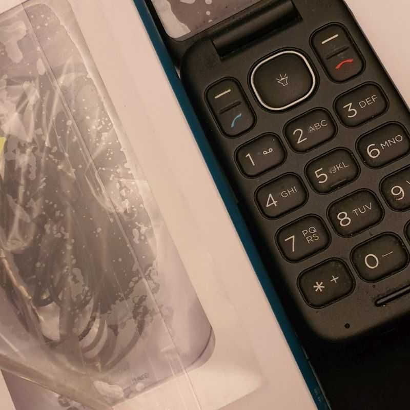 Telefon QILIVE Dual SIM + Power Bank