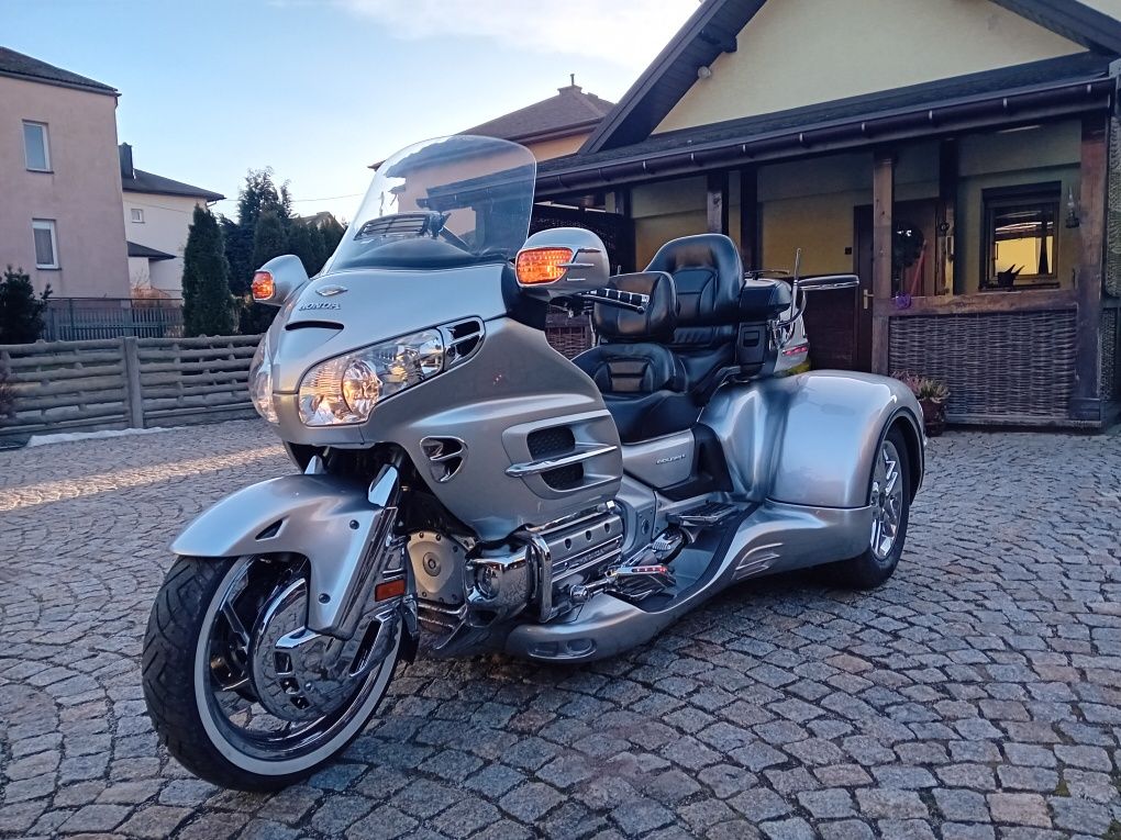 Honda Goldwing - trajka - trike - kat. B -L5E-