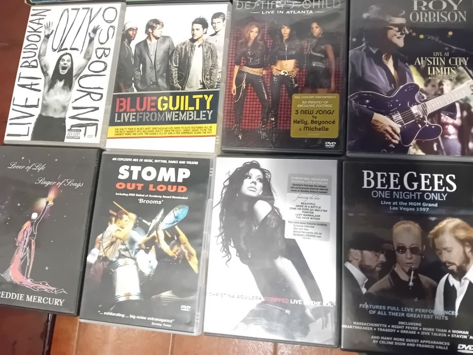 Conjunto de 25 Dvds Musicais Diversos Originais