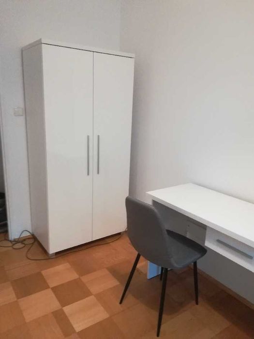 Wolny pokój 690zł - tylko kobieta, pracująca, ucząca się -Leśna Dolina