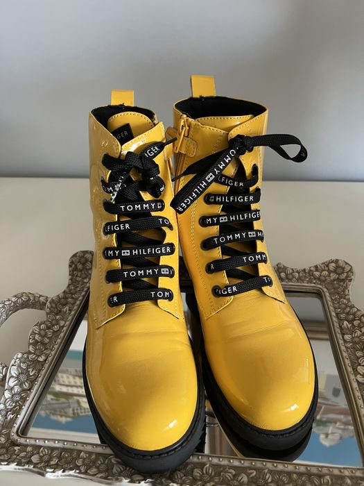 Botas Tommy amarelas