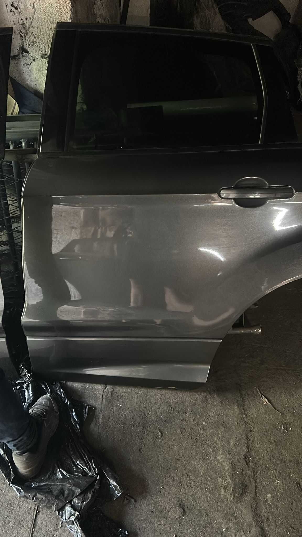Ford Kuga MK2 drzwi przednie lewe LIFT lakier UD / J7 magnetic grau