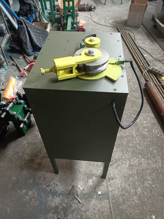 Трубогиб електричний бездорновий (дорновий)  ТД1