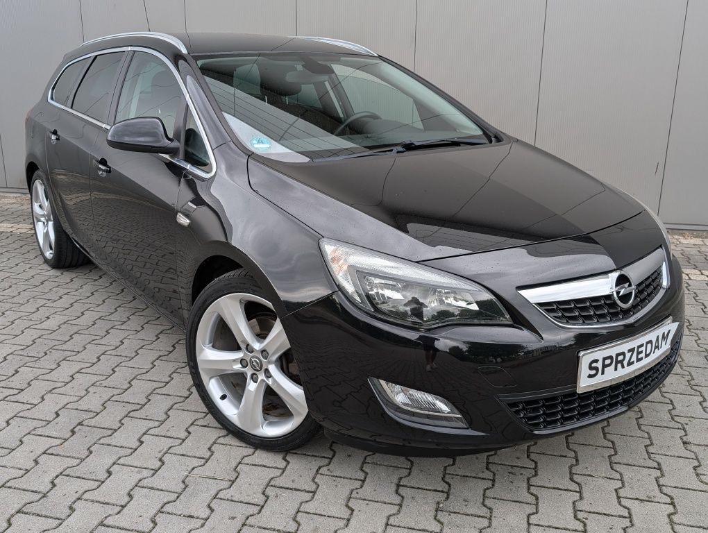 Opel Astra 1.6 Turbo Benzyna * Mały Przebieg * Bez Wkładu * Śliczna *