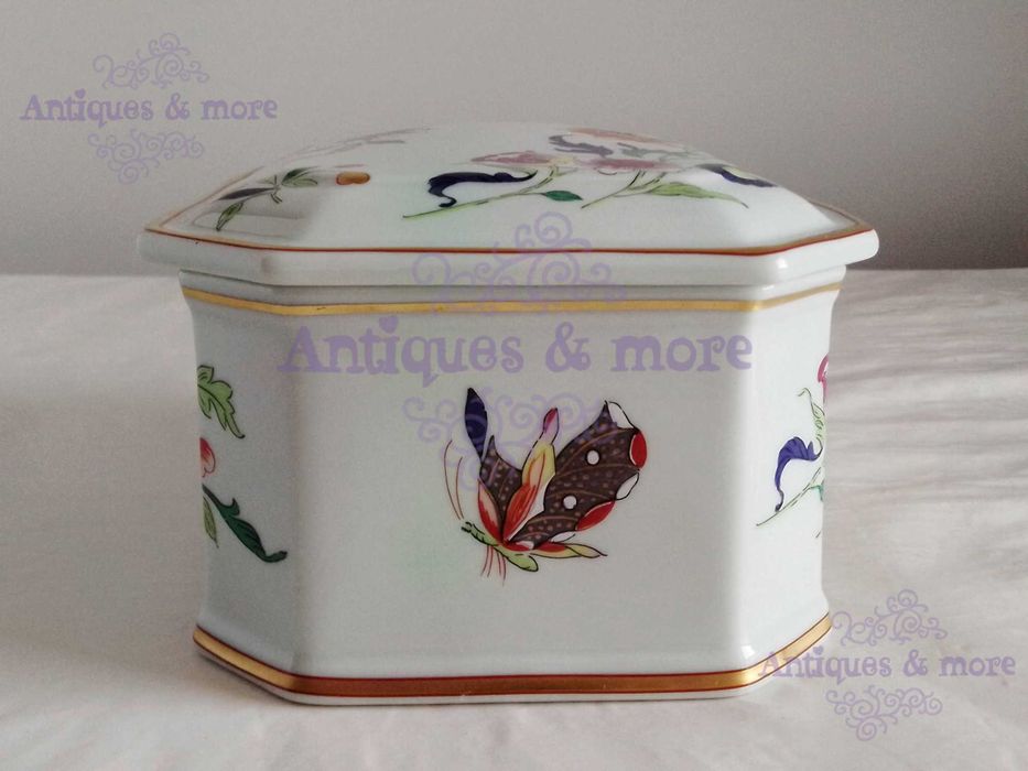 Caixa retangular de porcelana, Coleção Samatra, Vista Alegre.