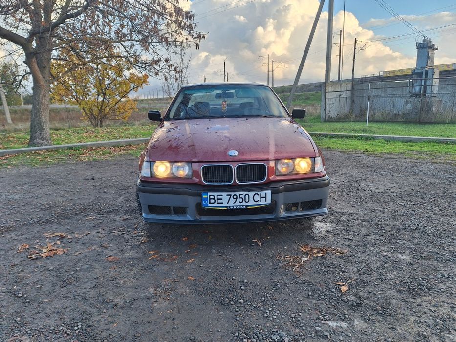 Продам е36, 1.8 бензин