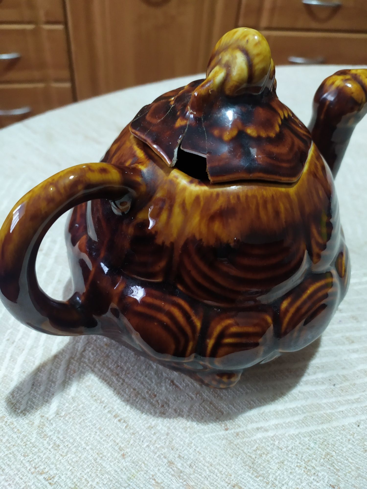 Чайник для заварювання чаю. У вигляді черепахи.