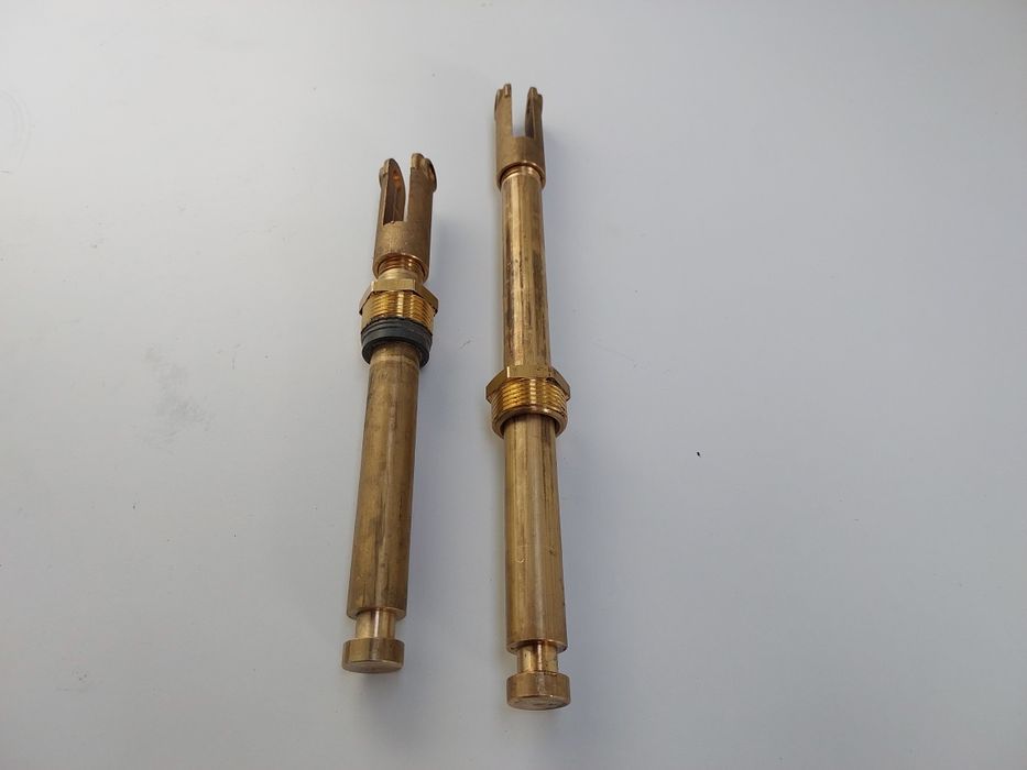 Trzpień zasuwy MZ RIV 4" 5" 6" części zasuwy beczkowozu