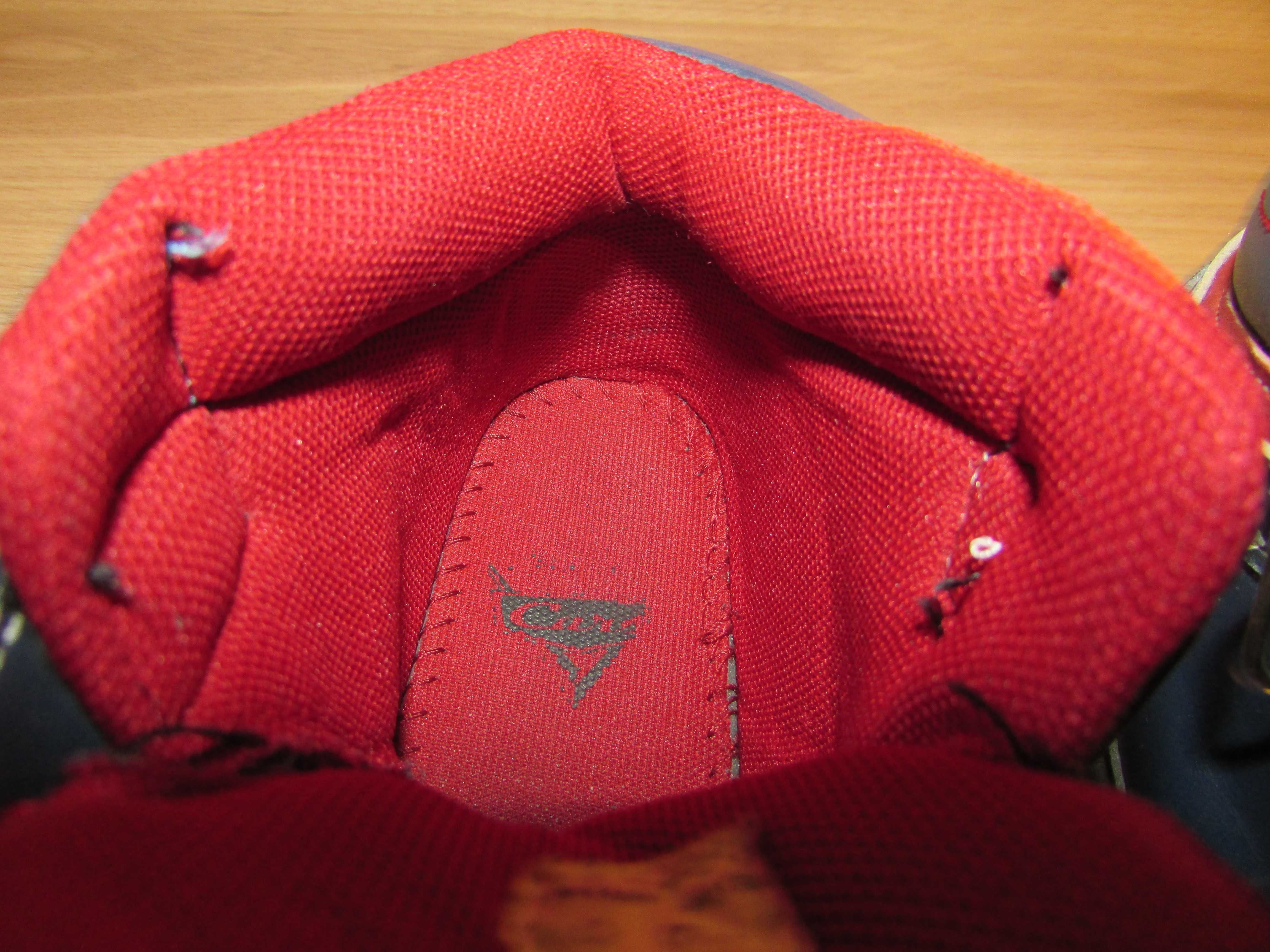 Dziecięce Buty Sportowe CCC  Roz. 29