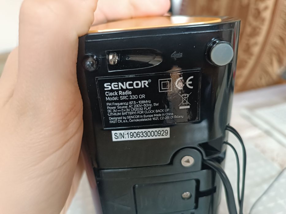 Radio Sencor z budzikiem