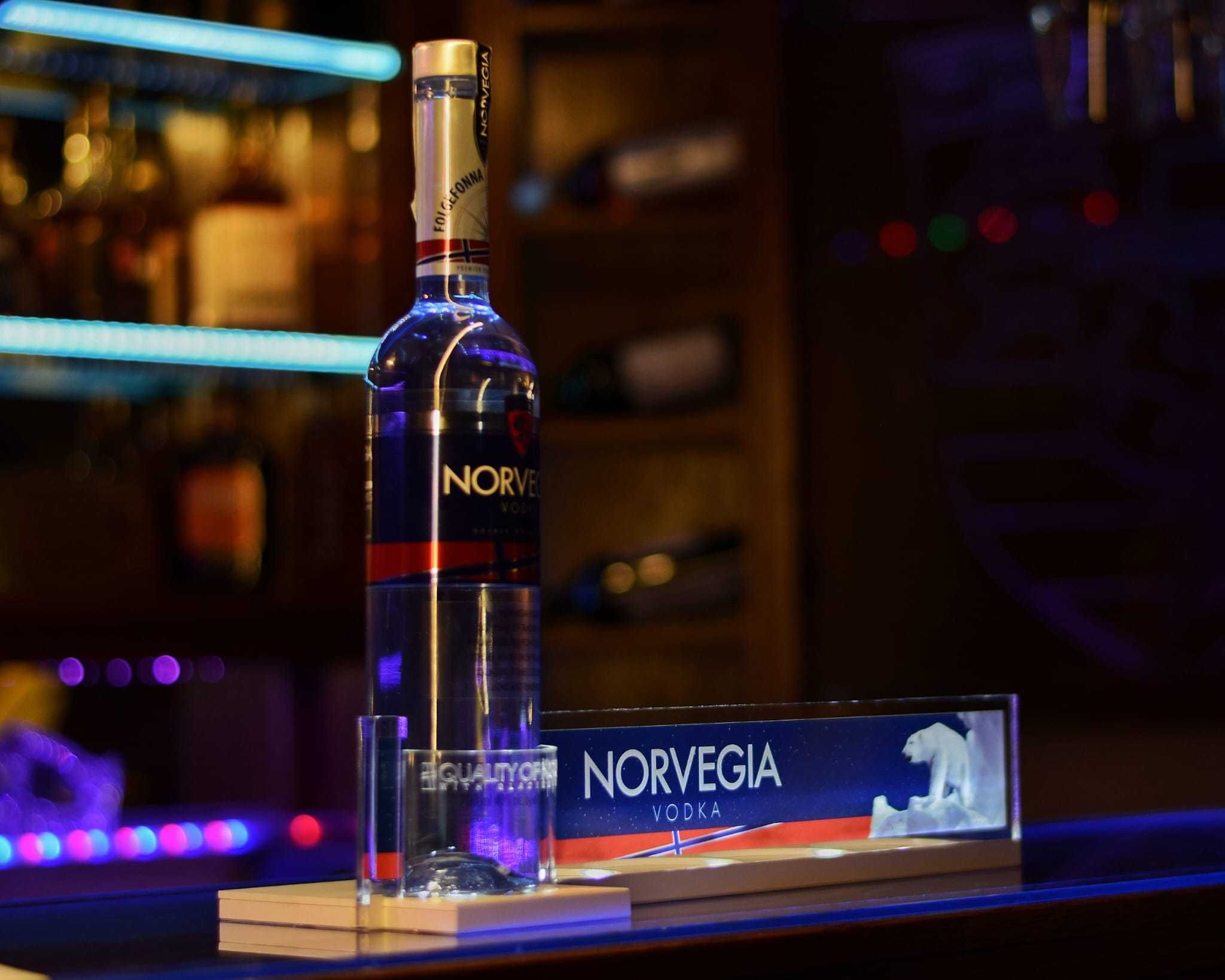 Świecąca reklama Norvegia vodka LED lampka bar