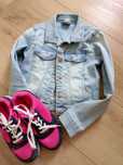 Zestaw jeansowa bluza i adidasy