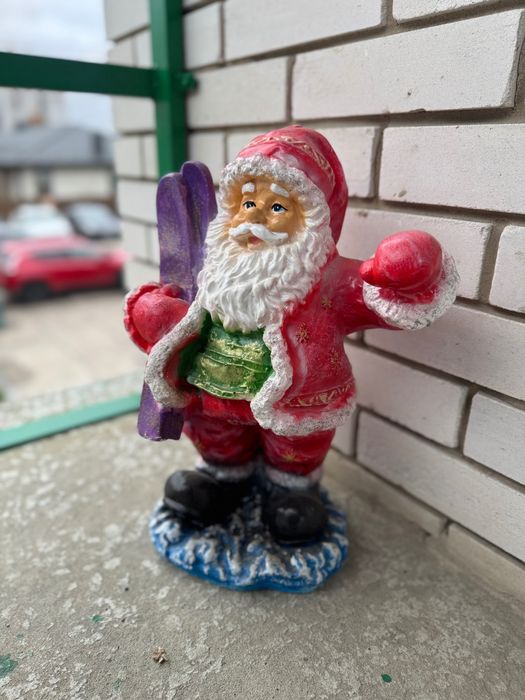 Садова фігура . Дід мороз