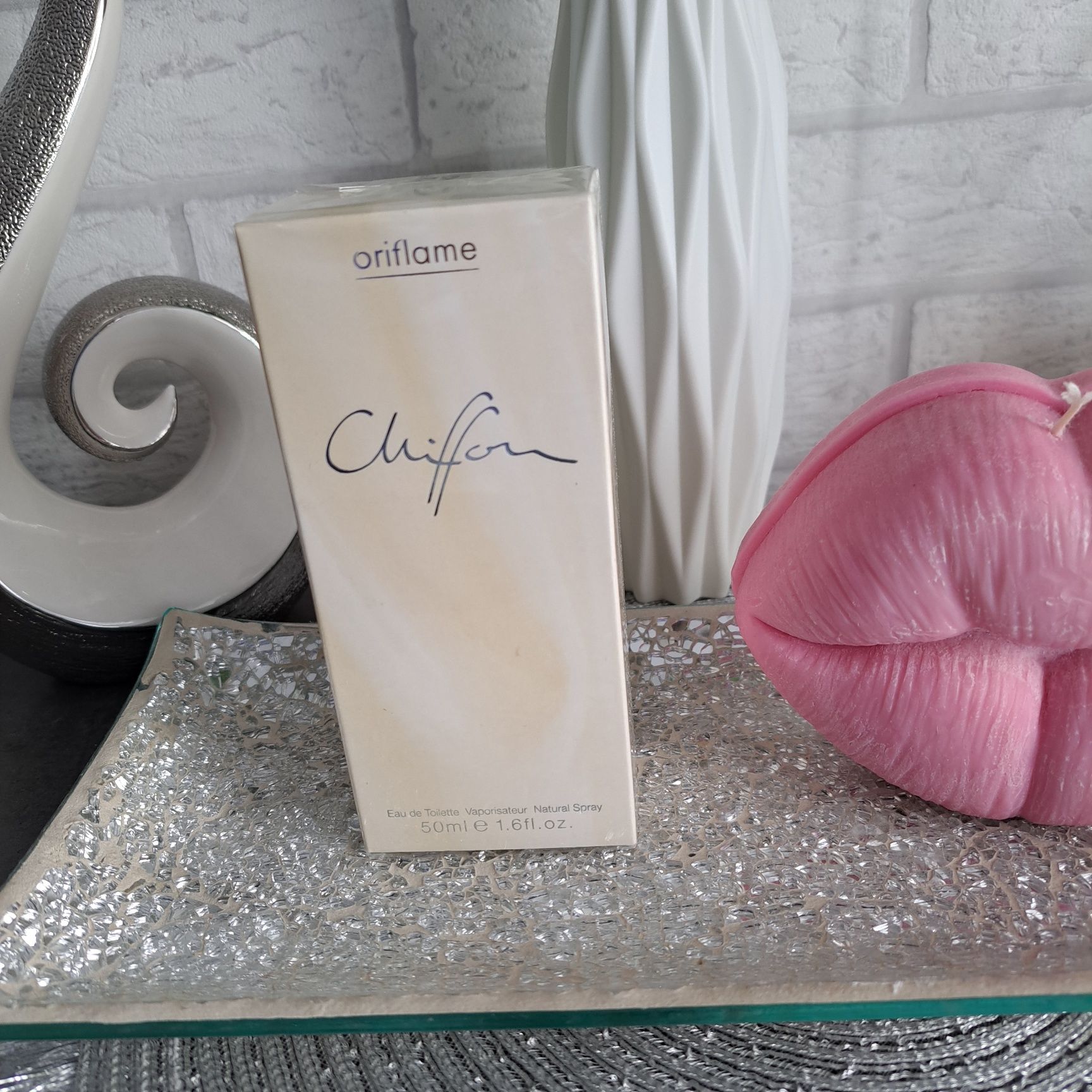 Chiffon woda damska Oriflame